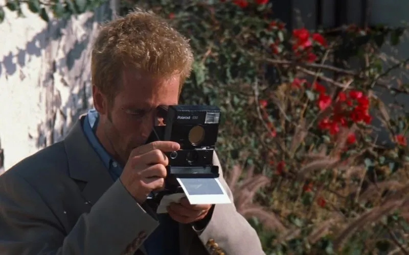 Heyy yaa, shake it like a polaroid picture!